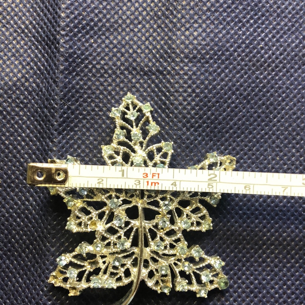 Dodd’s Rhinestone Maple 🍁 Leaf Brooch - Picture 6 of 7